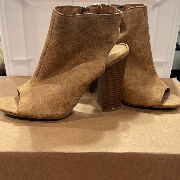 Bamboo Suede Round Toe Heeled Booties main image 0